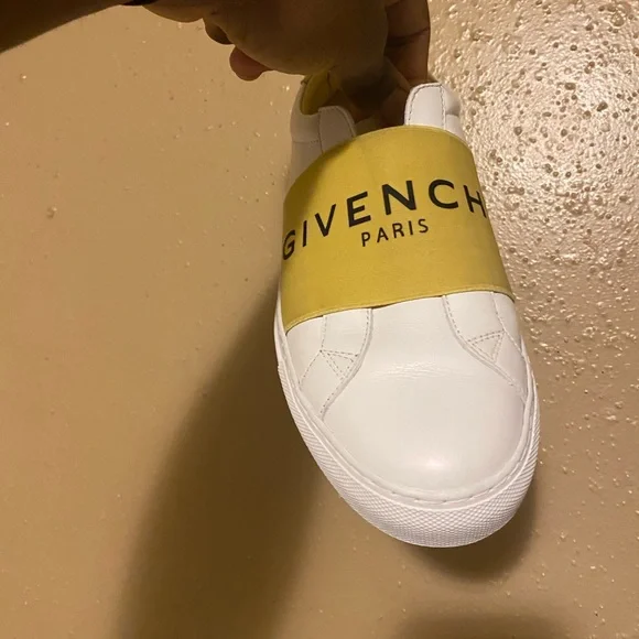 Givenchy shoes - Picture 2 of 3